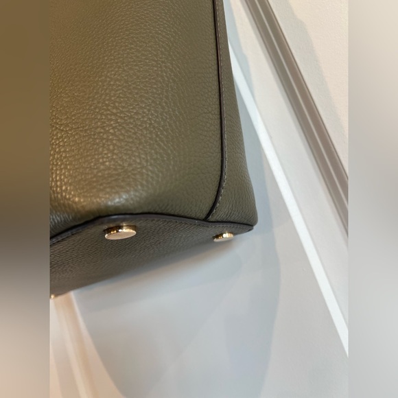 Michael Kors Bedford Medium Faux Leather Tote Bag Top Zip in Olive Green - Picture 8 of 16